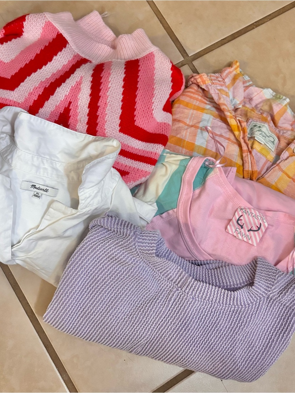 Bundle of 5 Tops 👚